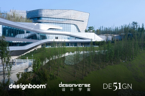 《Designboom》、《Designverse》和《De51gn》等多家知名建筑设计媒体报道 10 Design 设计的重庆麓悦江城公园会客厅